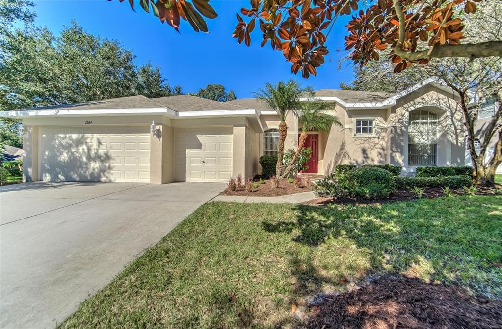 1204 ROCKHAMPTON LANE DOVER, FL 33527