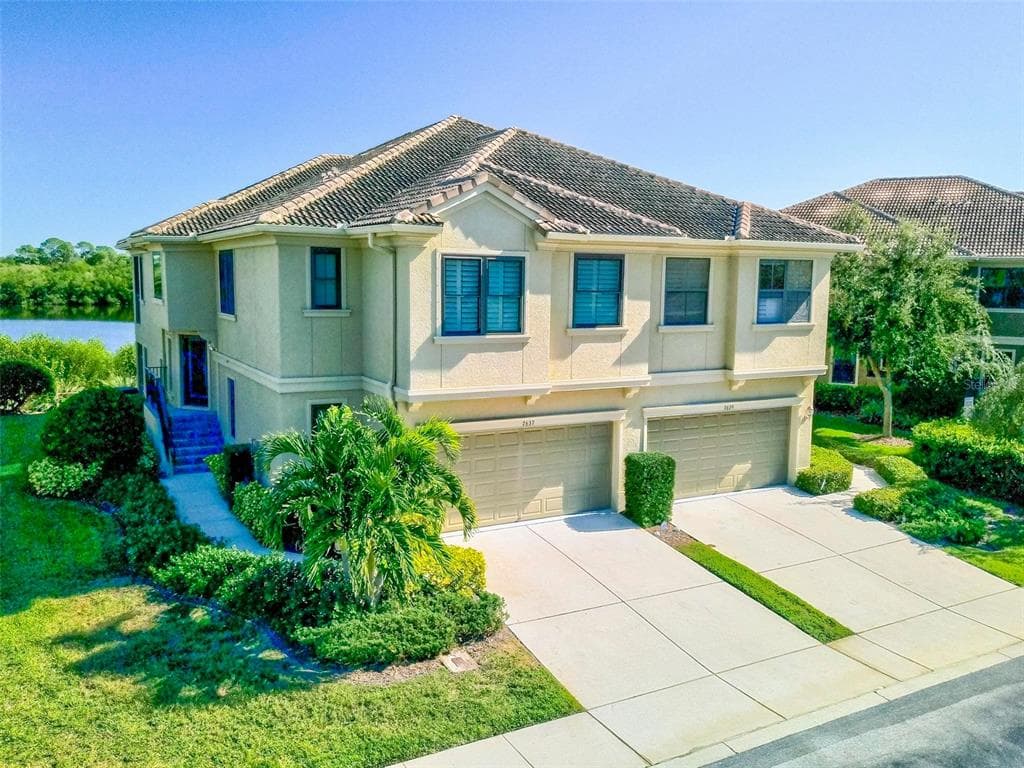 7637 CAPONATA BOULEVARD SEMINOLE, FL 33777