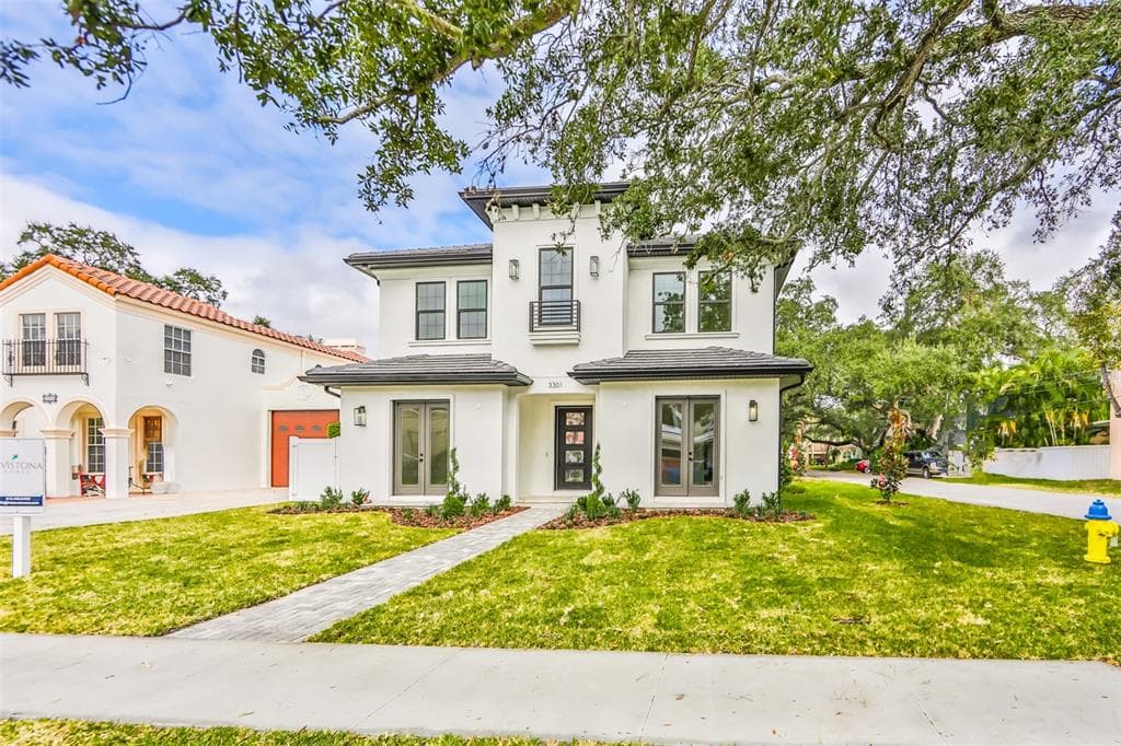 3301 W LAWN AVENUE TAMPA, FL 33611