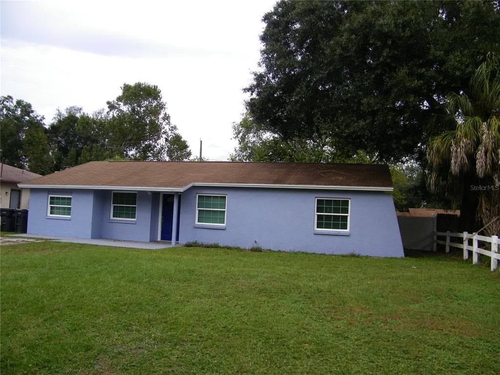 3221 W LUTZ LAKE FERN ROAD LUTZ, FL 33558