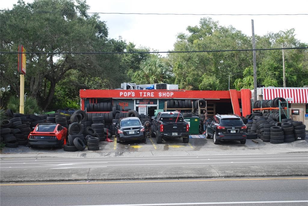 4008 N ORIENT ROAD TAMPA, FL 33610
