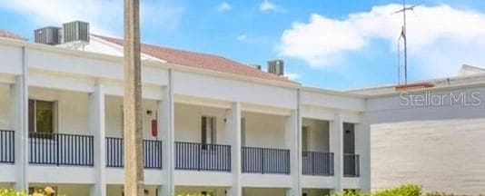 2060 MARILYN STREET UNIT 201 CLEARWATER, FL 33765