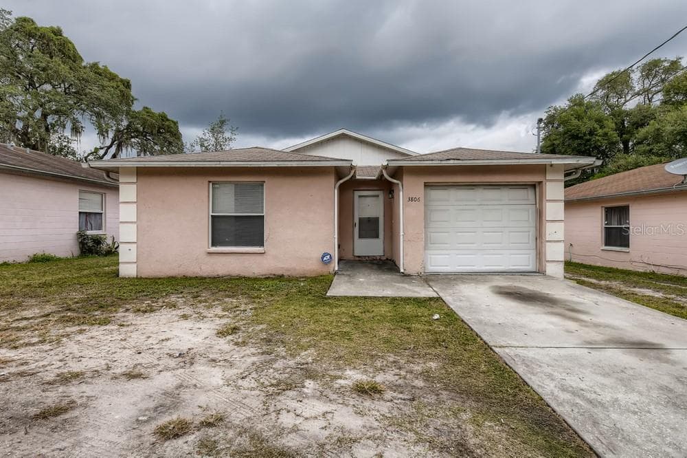 3806 E OSBORNE AVENUE TAMPA, FL 33610