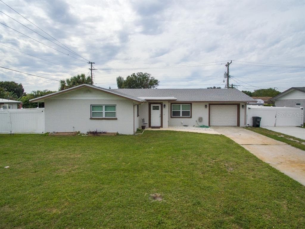 4516 9TH STREET W BRADENTON, FL 34207