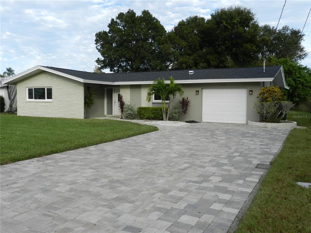 12489 138TH STREET N LARGO, FL 33774