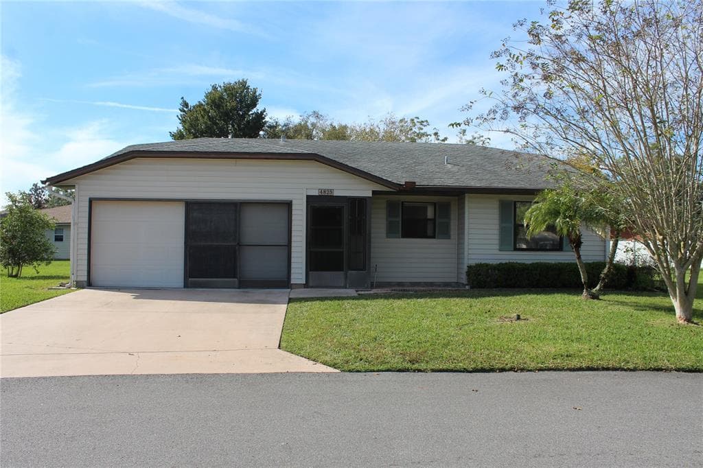 4825 SQUIRE HOLLOW DRIVE LAKELAND, FL 33811
