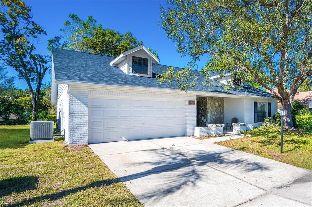 2605 HIDDEN PINES DRIVE SPRING HILL, FL 34606