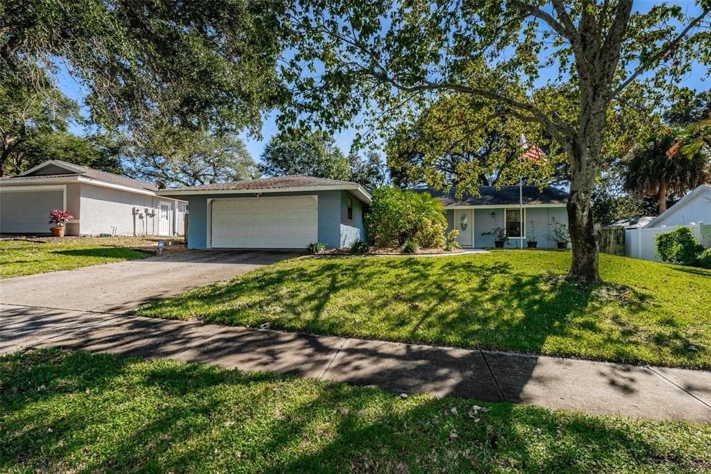 1662 SPOTTSWOOD CIRCLE PALM HARBOR, FL 34683