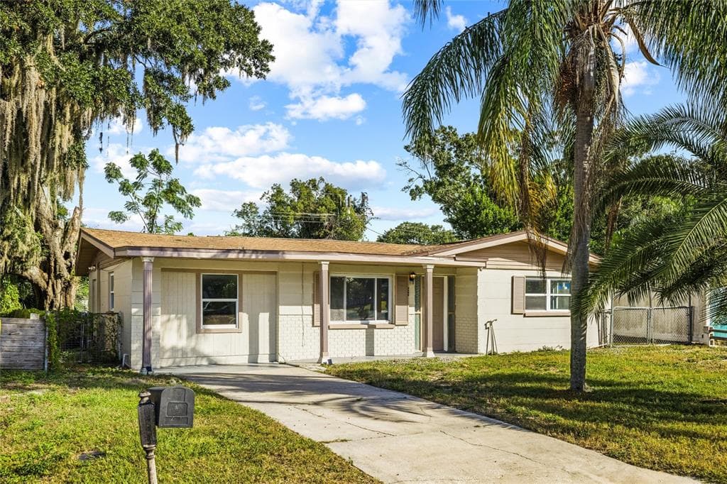 5211 KILARNEY COURT NEW PORT RICHEY, FL 34652