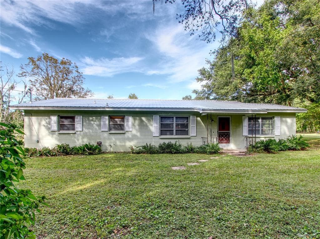 1702 SPARKMAN ROAD PLANT CITY, FL 33566
