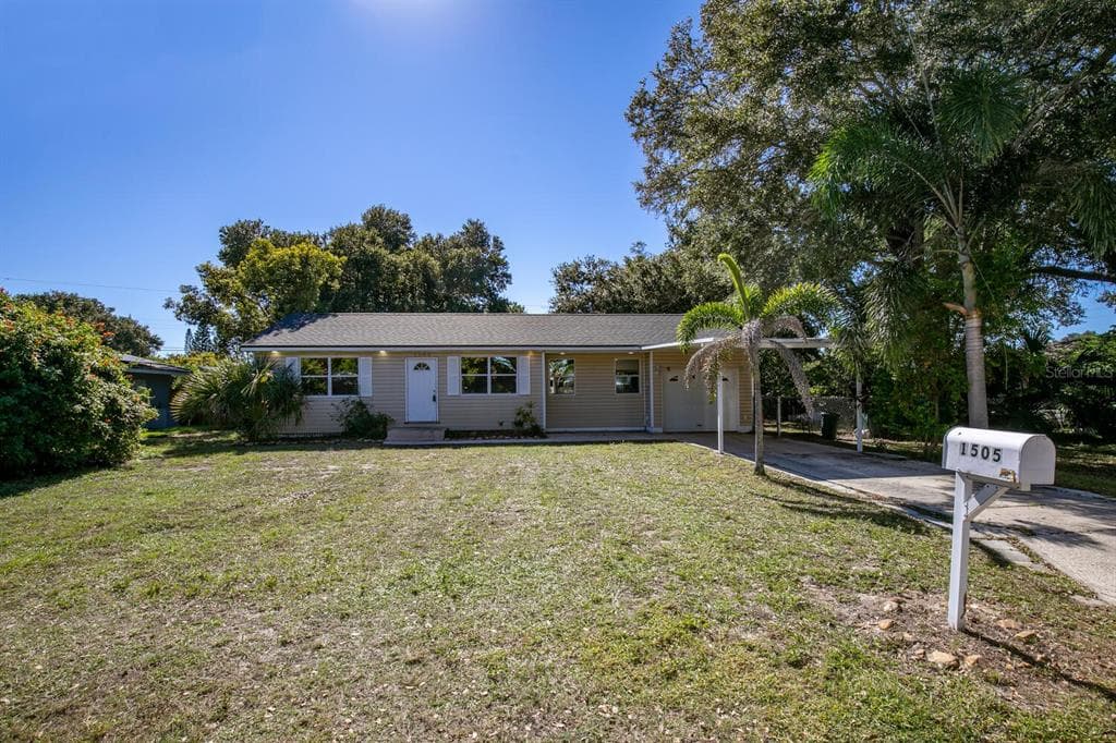 1505 TANGERINE STREET CLEARWATER, FL 33756