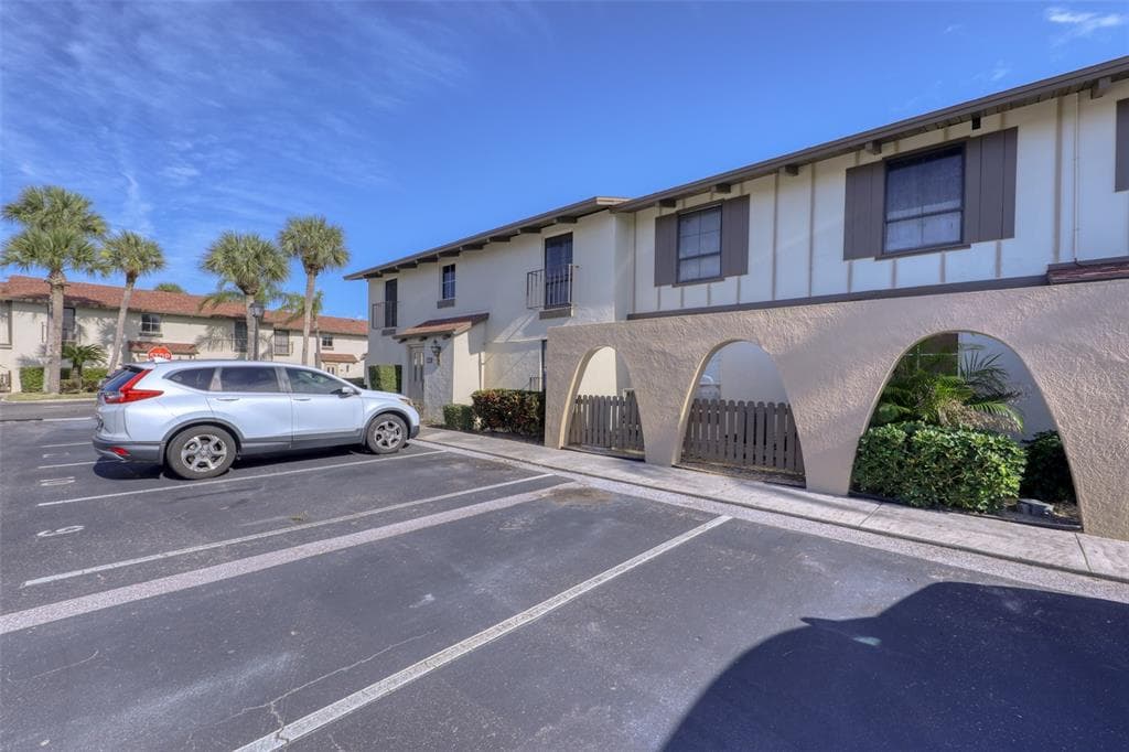 505 PLAZA SEVILLE COURT UNIT 9
