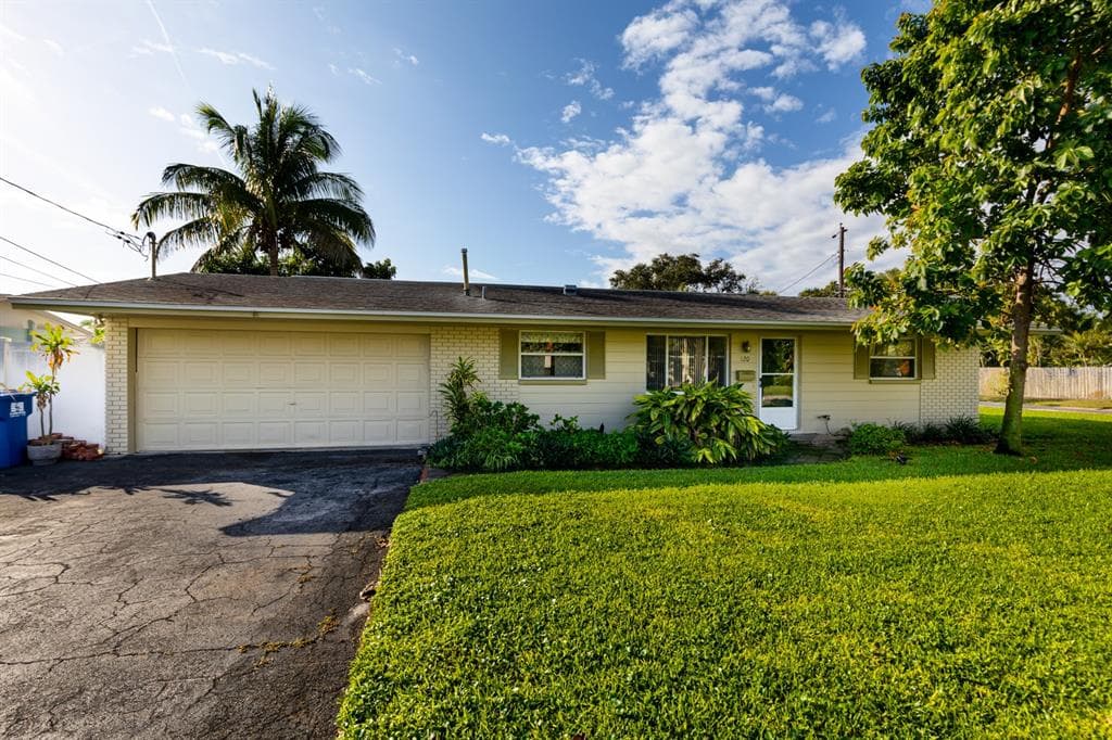 120 94TH AVENUE NE ST PETERSBURG, FL 33702
