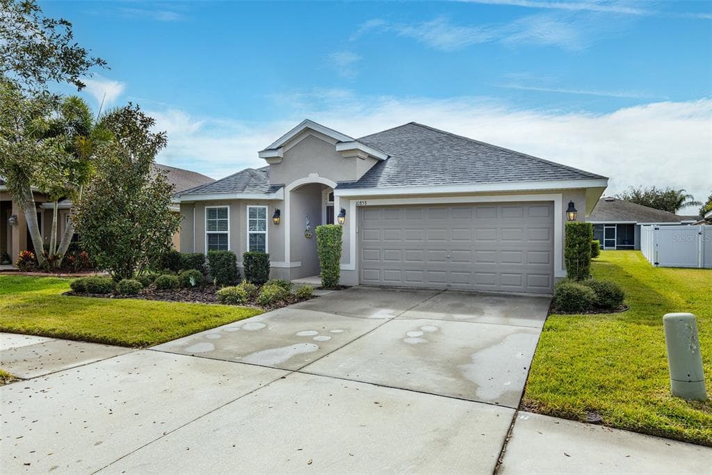 10853 KIRKWALL PORT DRIVE WIMAUMA, FL 33598