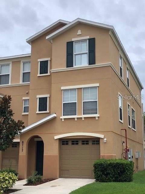 8717 SPRUCE HILLS COURT UNIT 8717 LAKEWOOD RANCH, FL 34202