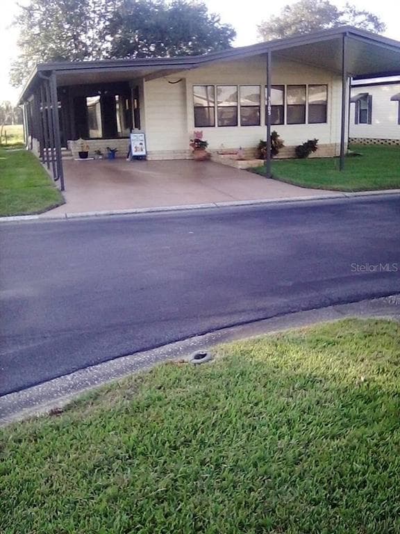 3105 HICKORY DRIVE WESLEY CHAPEL, FL 33543