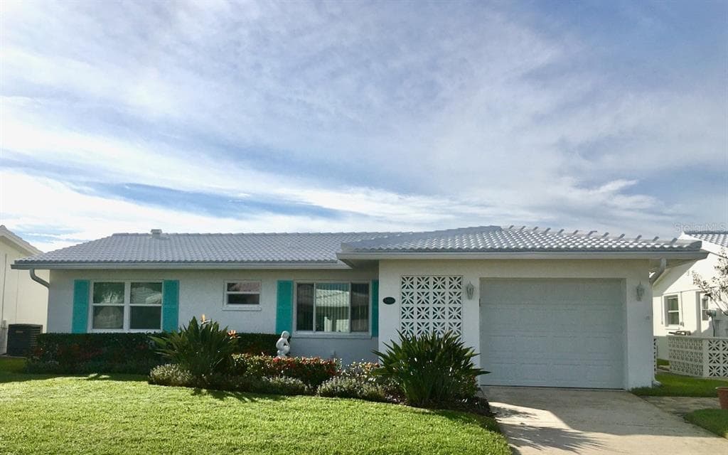 3460 100TH AVENUE N UNIT 4 PINELLAS PARK, FL 33782