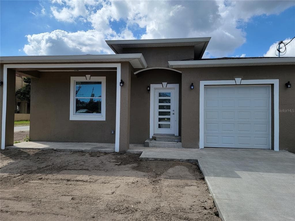 9302 N MARGARET AVENUE TAMPA, FL 33612