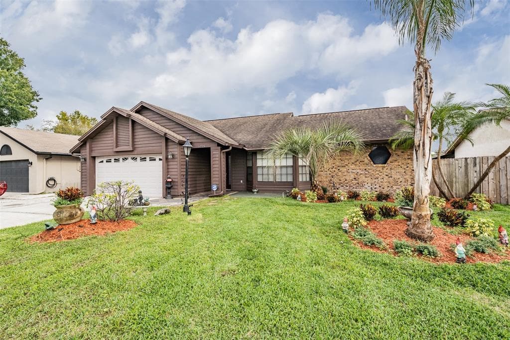 6725 GRAND BAHAMA DRIVE TAMPA, FL 33615
