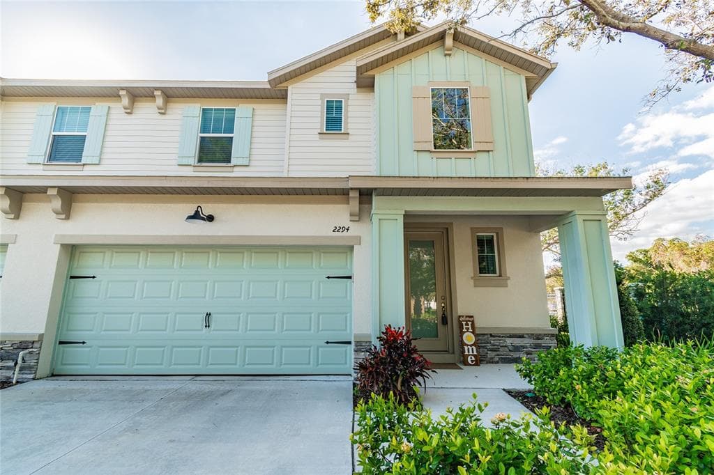 2294 SPRING LAKE COURT CLEARWATER, FL 33763