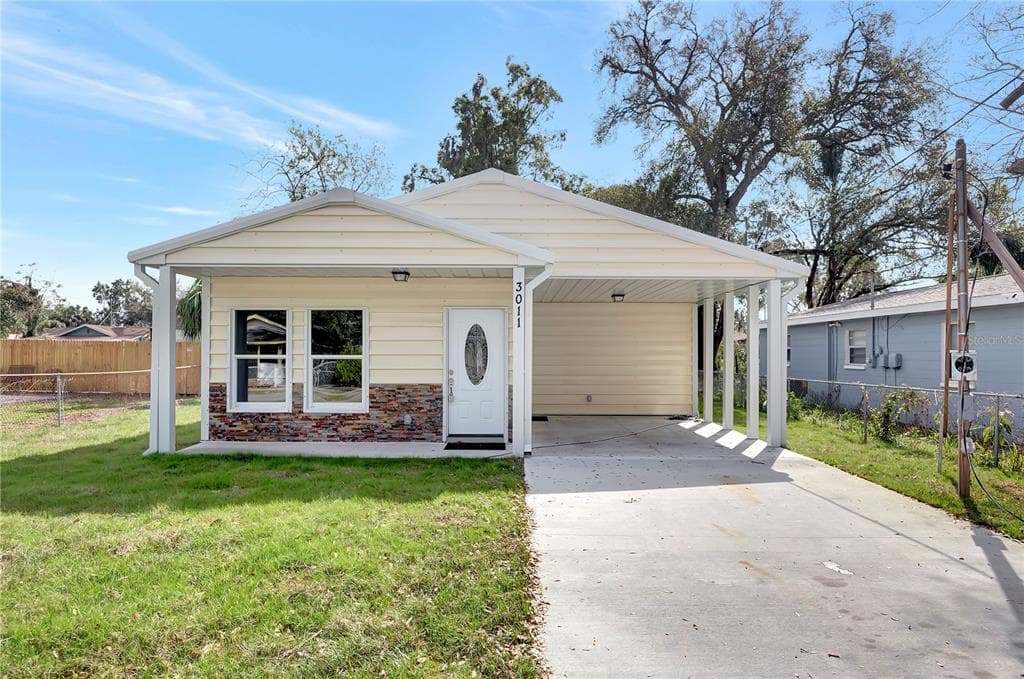 9416 N MARY AVENUE TAMPA, FL 33612