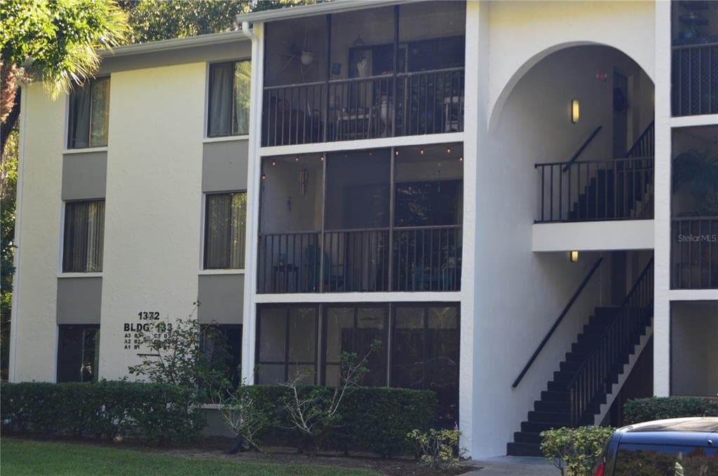 1372 PINE RIDGE CIRCLE E UNIT A1 TARPON SPRINGS, FL 34688