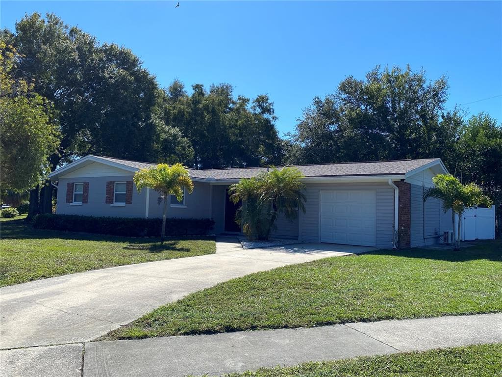 7000 DARIEN WAY CLEARWATER, FL 33764