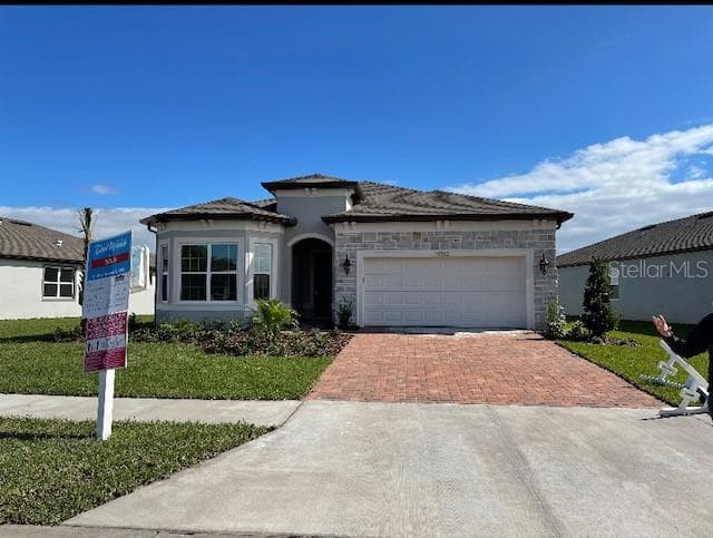 19512 SEA GLASS CIRCLE LAND O LAKES, FL 34638