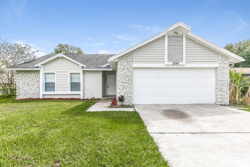 2547 KARI DRIVE KISSIMMEE, FL 34744