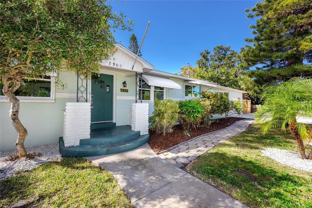 7900 GULF BOULEVARD ST PETE BEACH, FL 33706