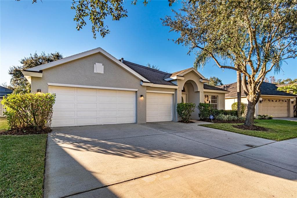 9404 AZALEA RIDGE CIRCLE TAMPA, FL 33647