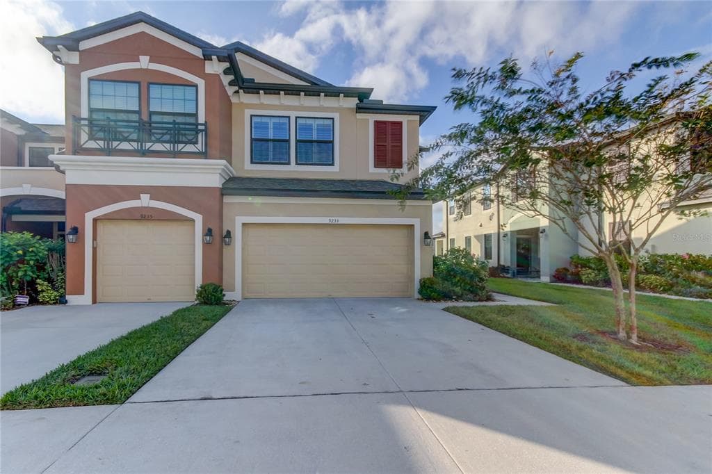 9233 FOX SPARROW ROAD TAMPA, FL 33626
