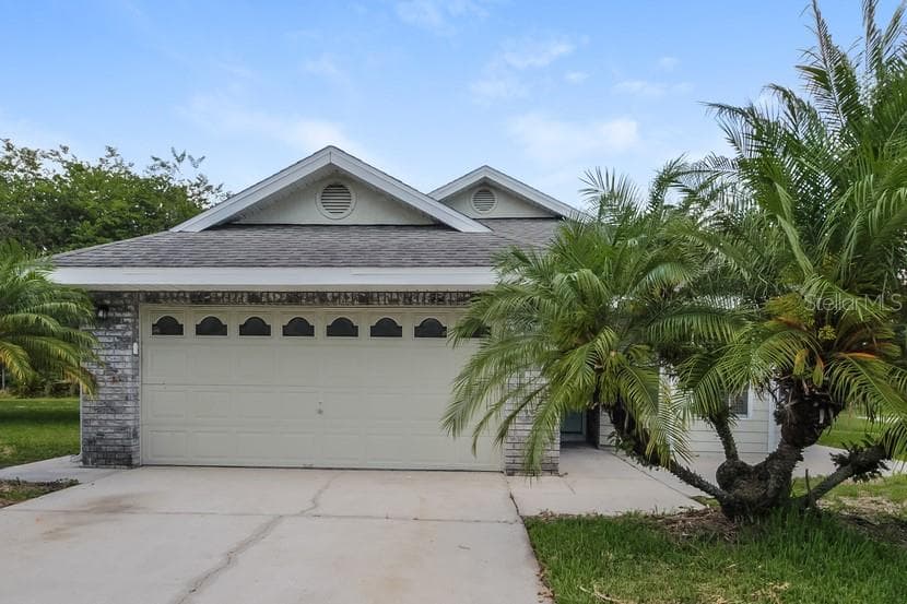 2976 OAKTREE DRIVE KISSIMMEE, FL 34744