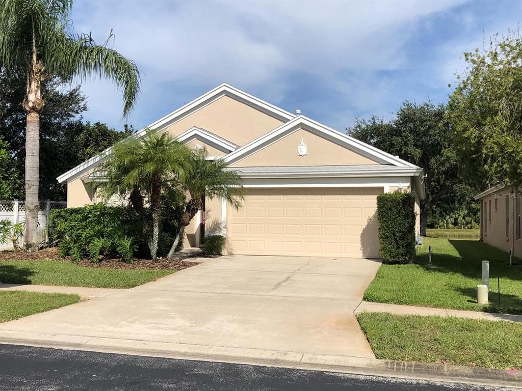 2610 SILVERMOSS DRIVE WESLEY CHAPEL, FL 33544