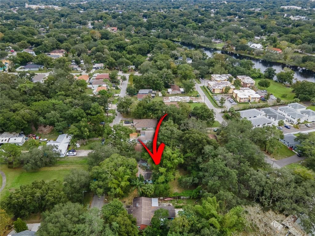920 W KNOLLWOOD STREET TAMPA, FL 33604