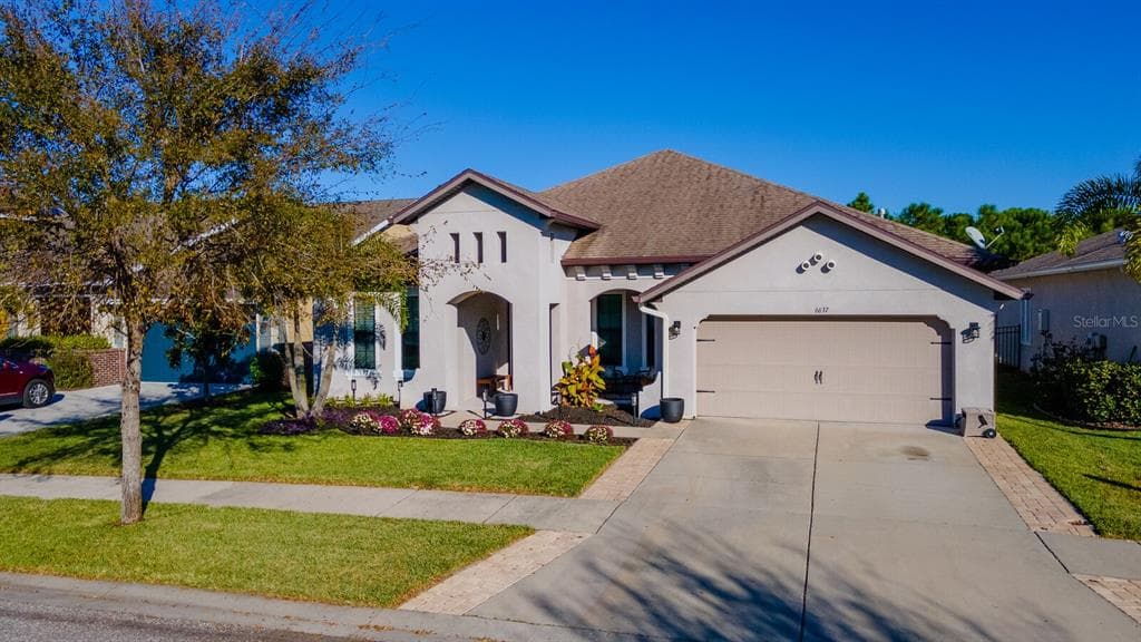 6637 CURRENT DRIVE APOLLO BEACH, FL 33572