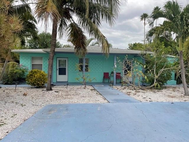 14111 W PARSLEY DR MADEIRA BEACH, FL 33708