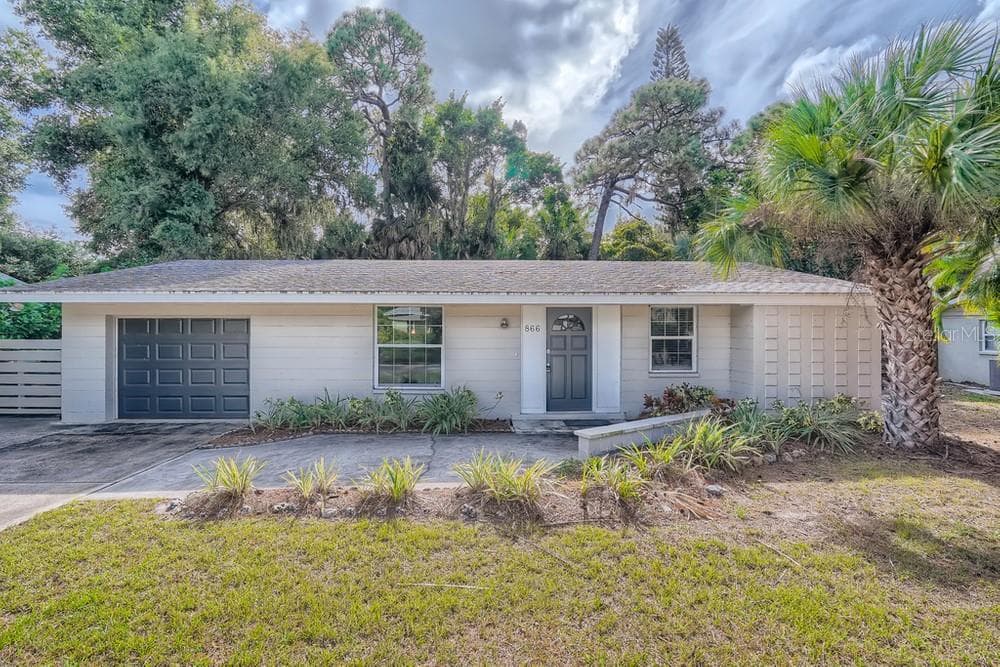 866 32ND STREET SARASOTA, FL 34234