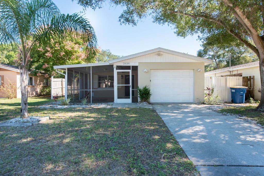 2039 POINSETTA AVENUE CLEARWATER, FL 33755