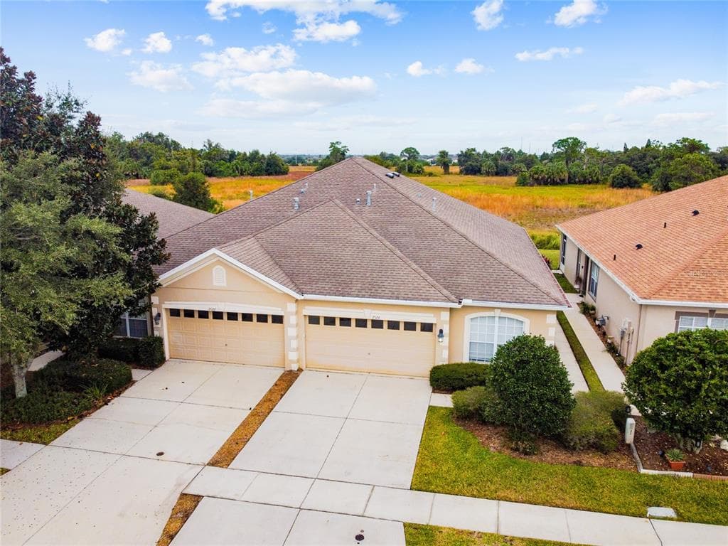 7524 SURREY PINES DRIVE APOLLO BEACH, FL 33572