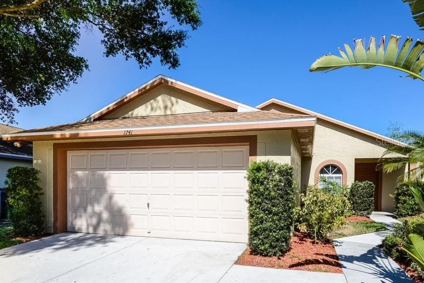 1741 TINKER DRIVE LUTZ, FL 33559