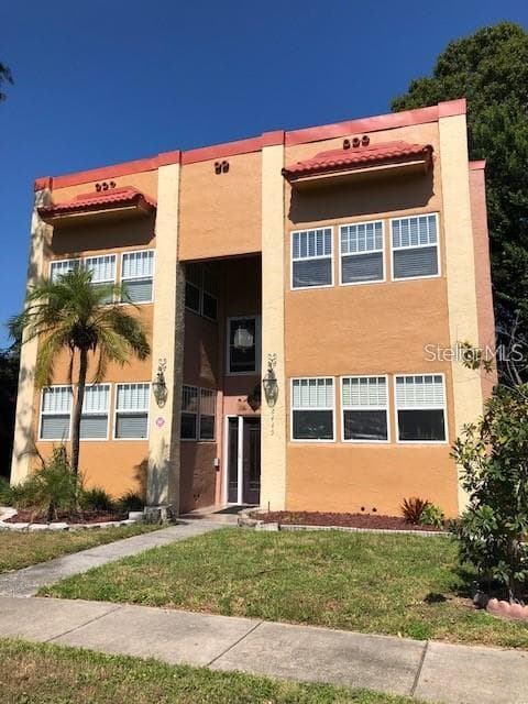 2449 BURLINGTON AVENUE N ST PETERSBURG, FL 33713