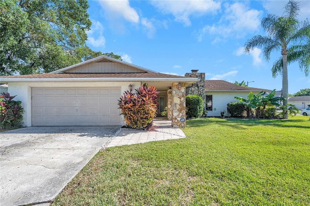 10 ARBOR LANE OLDSMAR, FL 34677