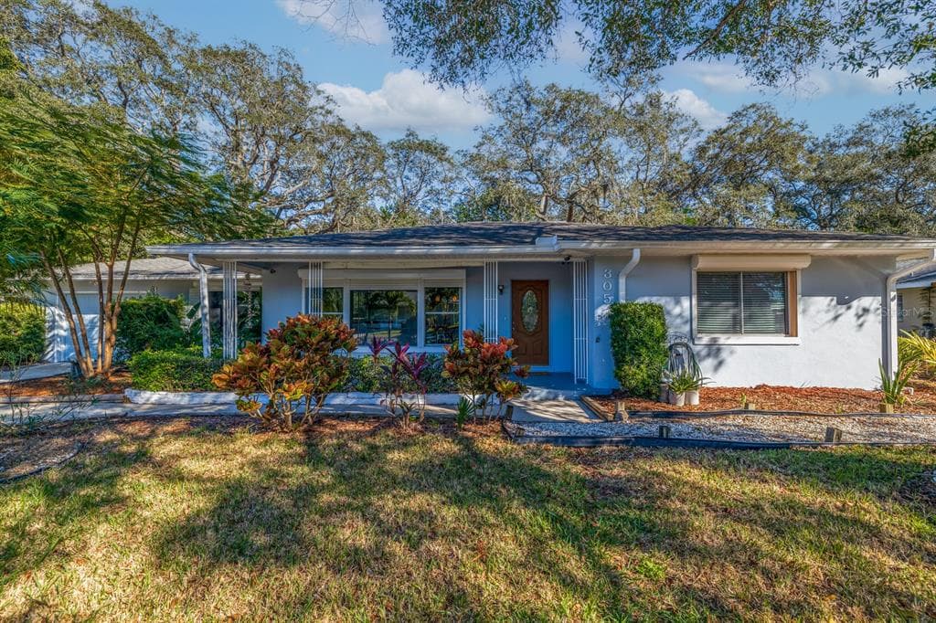 305 BAKER AVENUE CLEARWATER, FL 33755