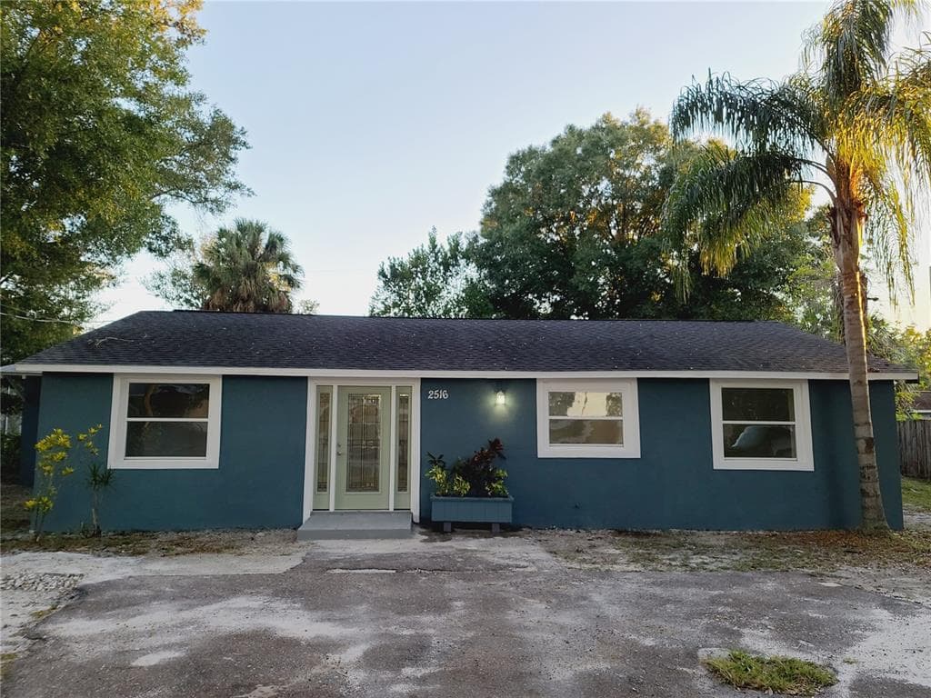2516 LORRAINE STREET TAMPA, FL 33614