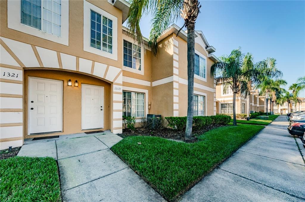1319 TWILRIDGE PLACE BRANDON, FL 33511