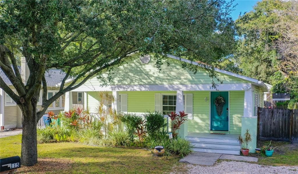 115 W CAYUGA STREET TAMPA, FL 33603