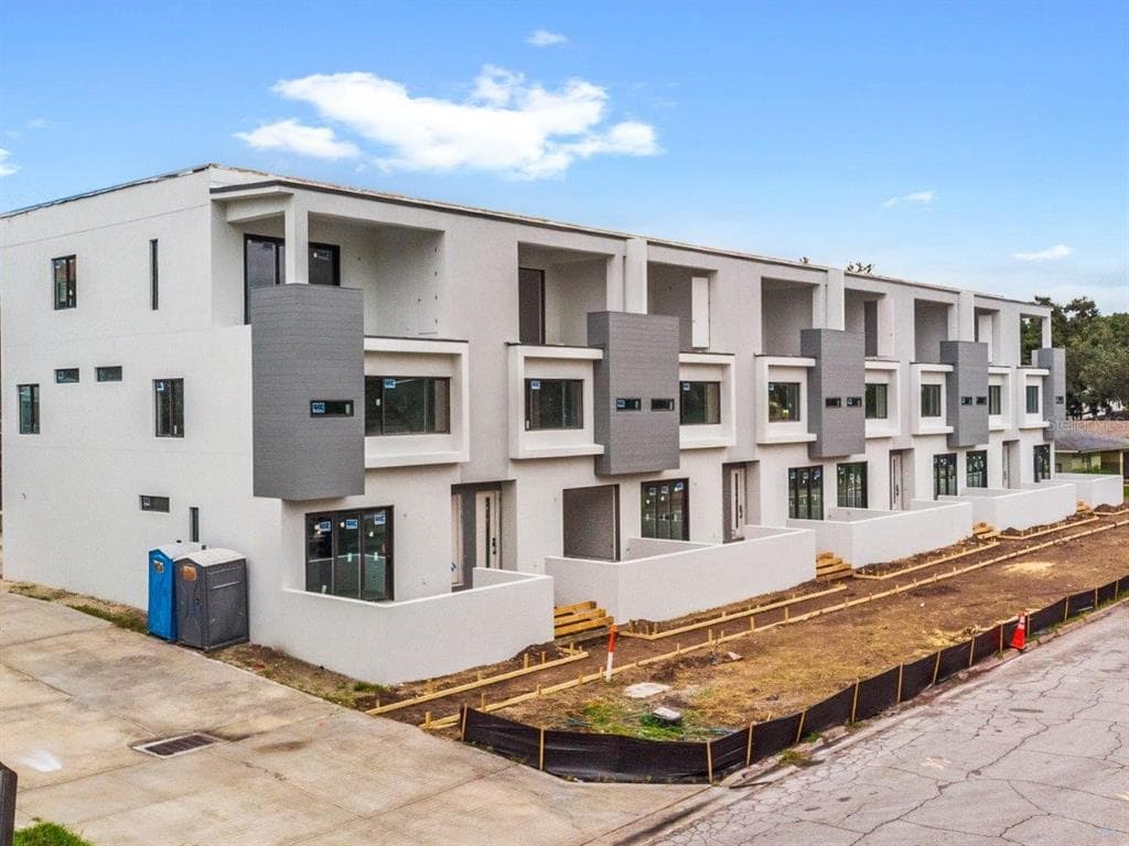 4515 W NORTH A STREET UNIT 9 TAMPA, FL 33609
