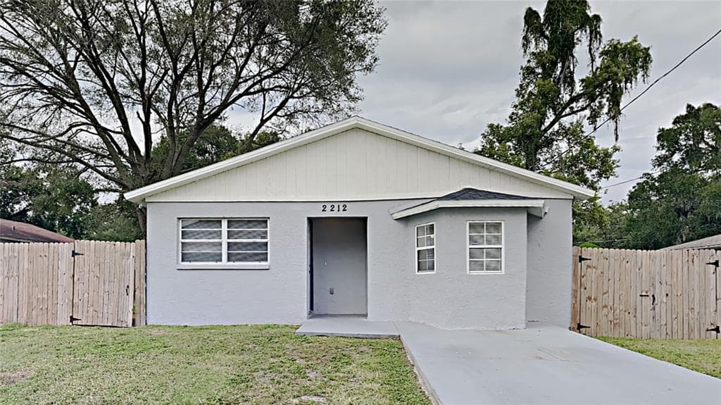 2212 E CHELSEA STREET TAMPA, FL 33610