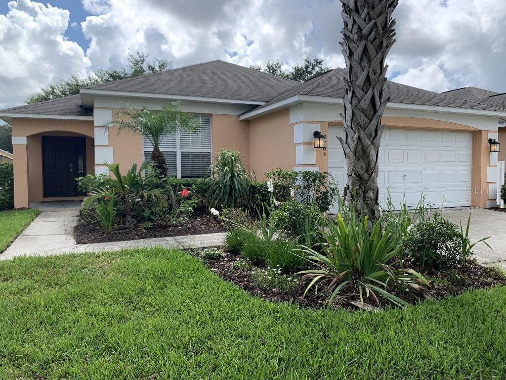 2705 LIDO KEY DRIVE KISSIMMEE, FL 34747